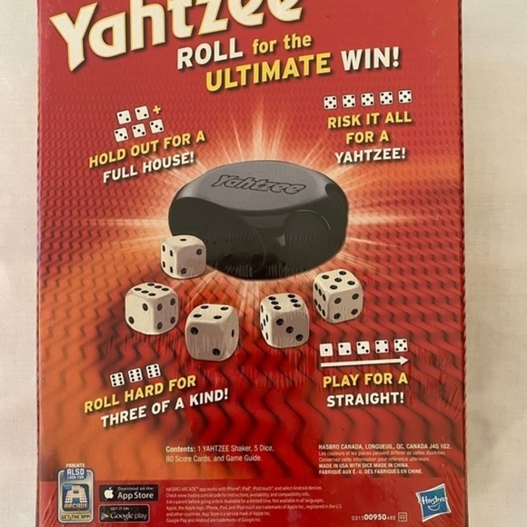 𝅺YAHTZEE Classic Hasbro‎ Dice Board Game New/Sealed Box - Picture 2 of 2
